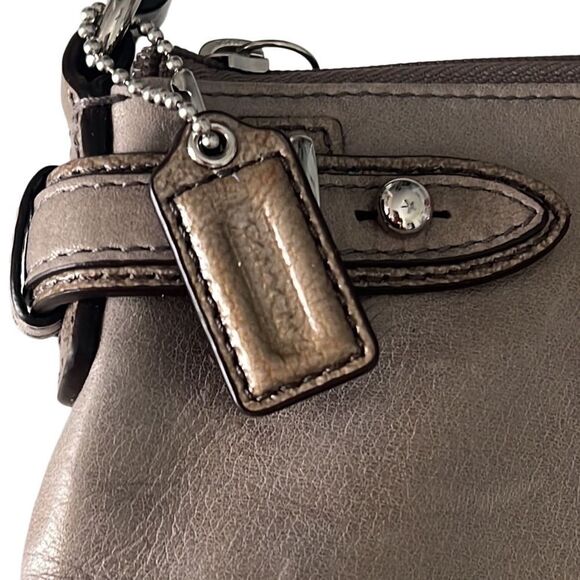 Coach Gray Signature C Logo Leather Wristlet Handbag - Picture 3 of 14
